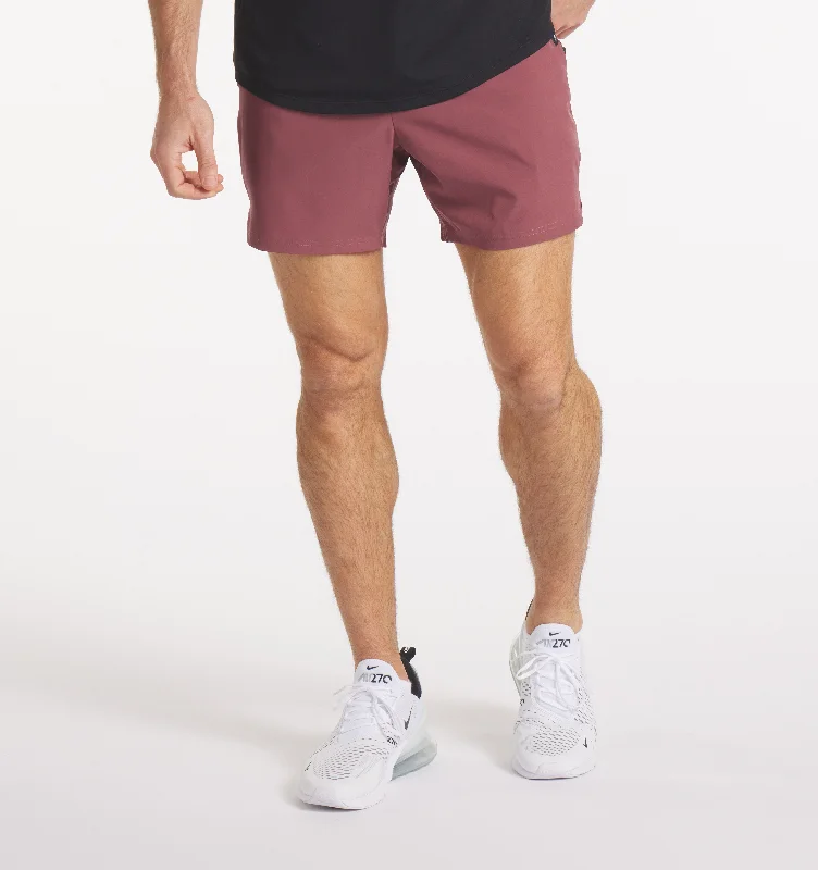 Men's floral print silk blend shorts for a unique night - out lookStride Short [5.5"]