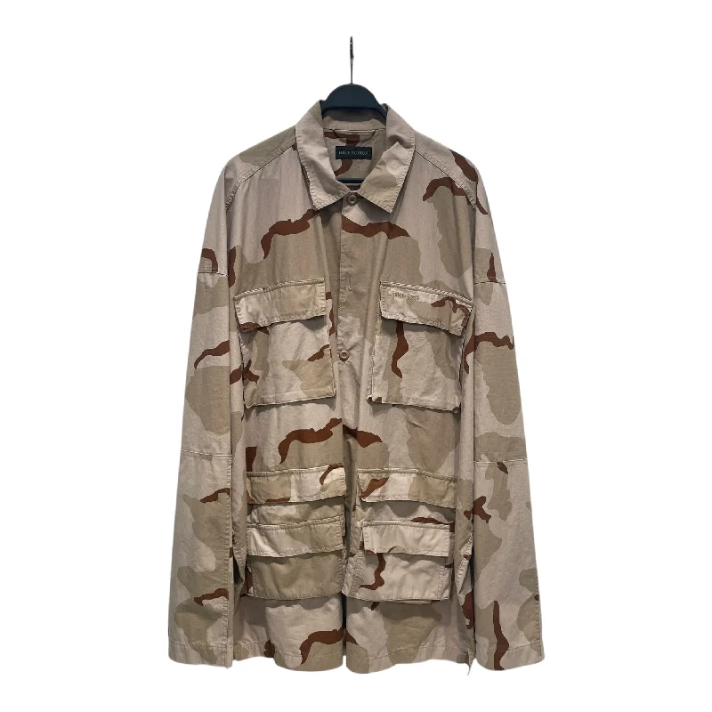 Men coats with a water - resistant finish for light rain and splashesMen coats with a water - resistant finish for light rain and splashesBALENCIAGA/Jacket/43/Cotton/KHK/Camouflage/