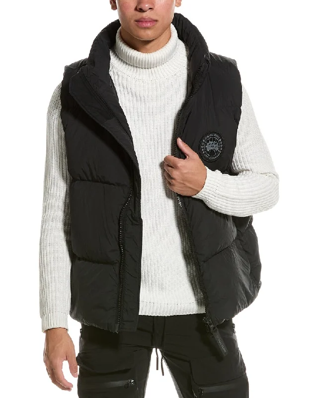 Men coats with a stand - up collar for a sleek and modern lookMen coats with a stand - up collar for a sleek and modern lookCanada Goose Lawrence Puffer Jacket