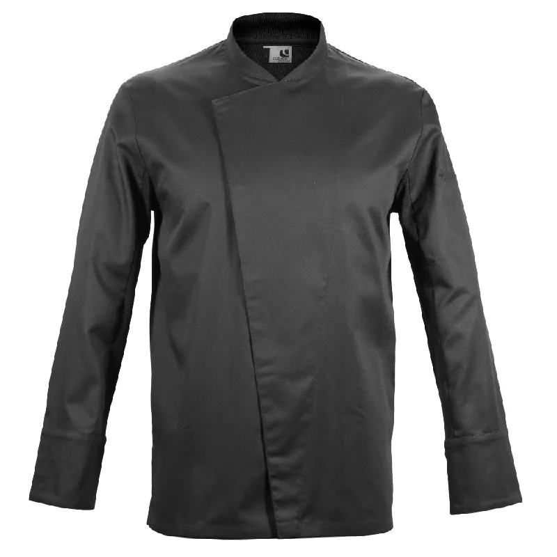 Lightweight men jackets made from recycled nylon for eco - friendly travelSpoon